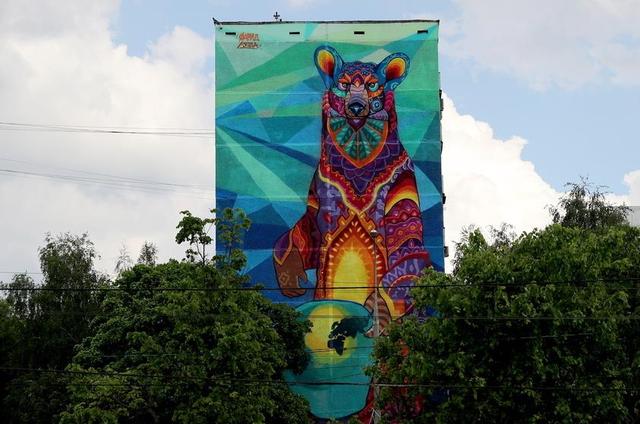 莫斯科街头彩熊涂鸦,俄罗斯街头手绘