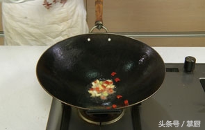 素炒玉米豌豆,肉和玉米豌豆怎么炒好吃