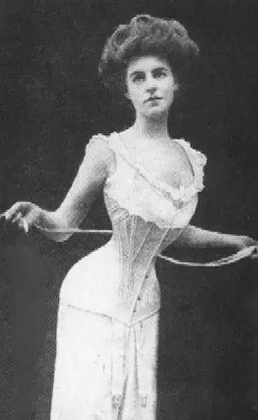 代餐粉、酵素、暴汗服，这些“网红”减肥产品靠谱吗？