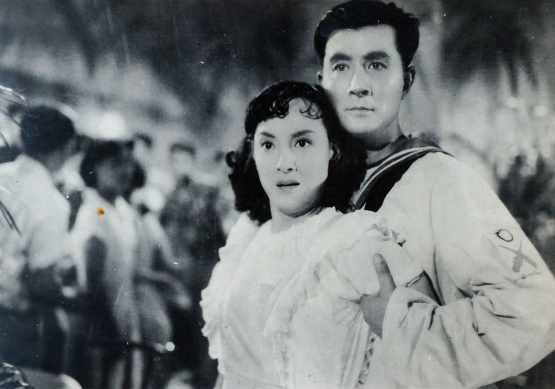 上影厂演员60年代初合影,上影厂55年电影