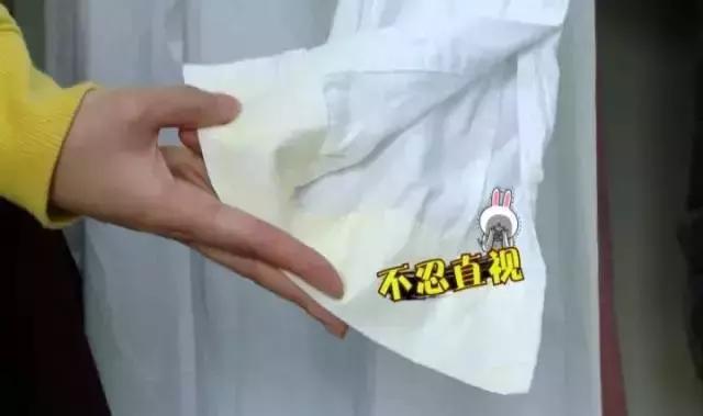 白衣发黄一招解决,白衣变黄用什么方法洗白