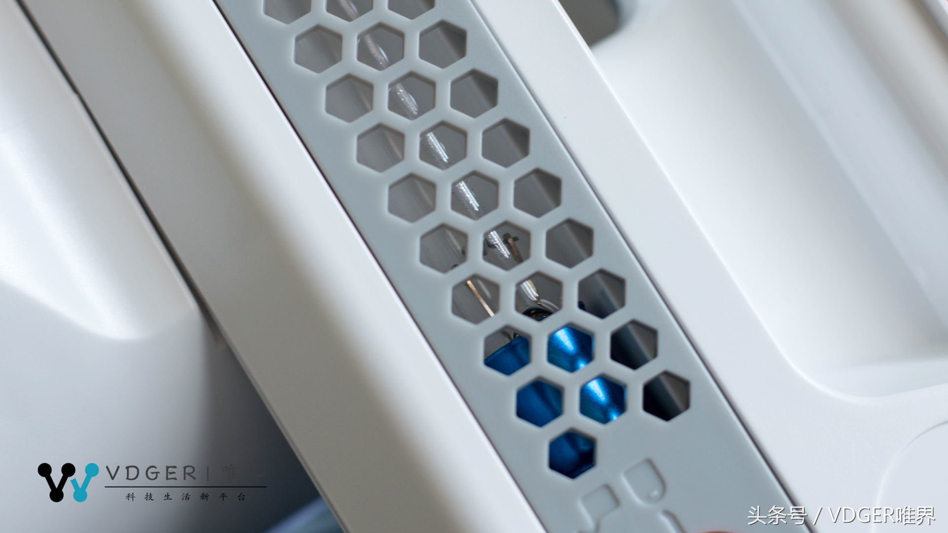 除螨紫外线手持吸尘器,多功能无线除螨仪手持吸尘器