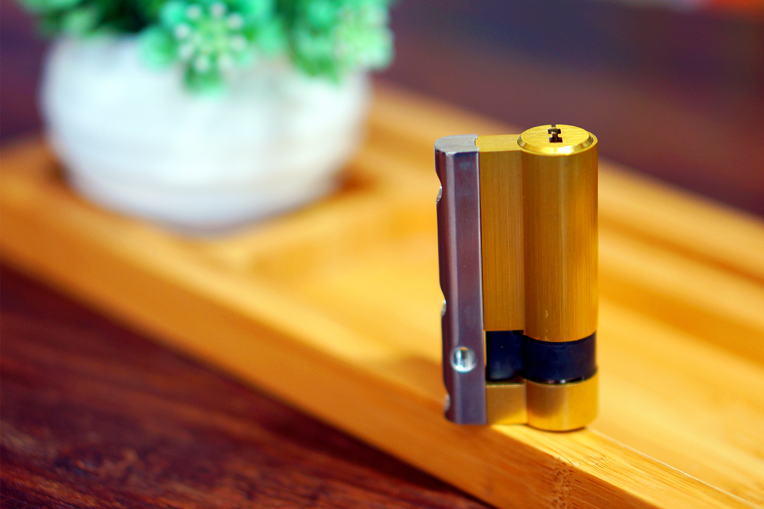 让你温馨港湾固若金汤——六孚方程式指纹防盗锁体验报告