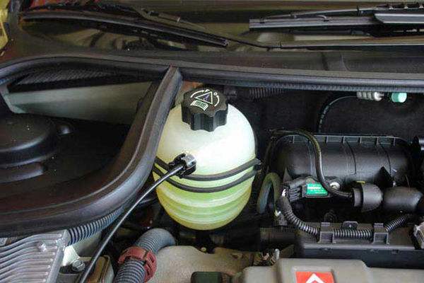 如何保养爱车不花冤枉钱,怎样保养自己的爱车