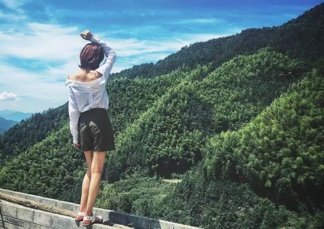 他找来浙大团队,用茶研发洗护用品,成了日本人都在代购的新国货