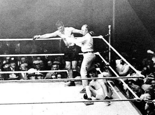 拳击史上最吸金的比赛,拳击最吸金的运动