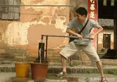 这些老物件也许都成了古董了,这些老物件家里还有吗