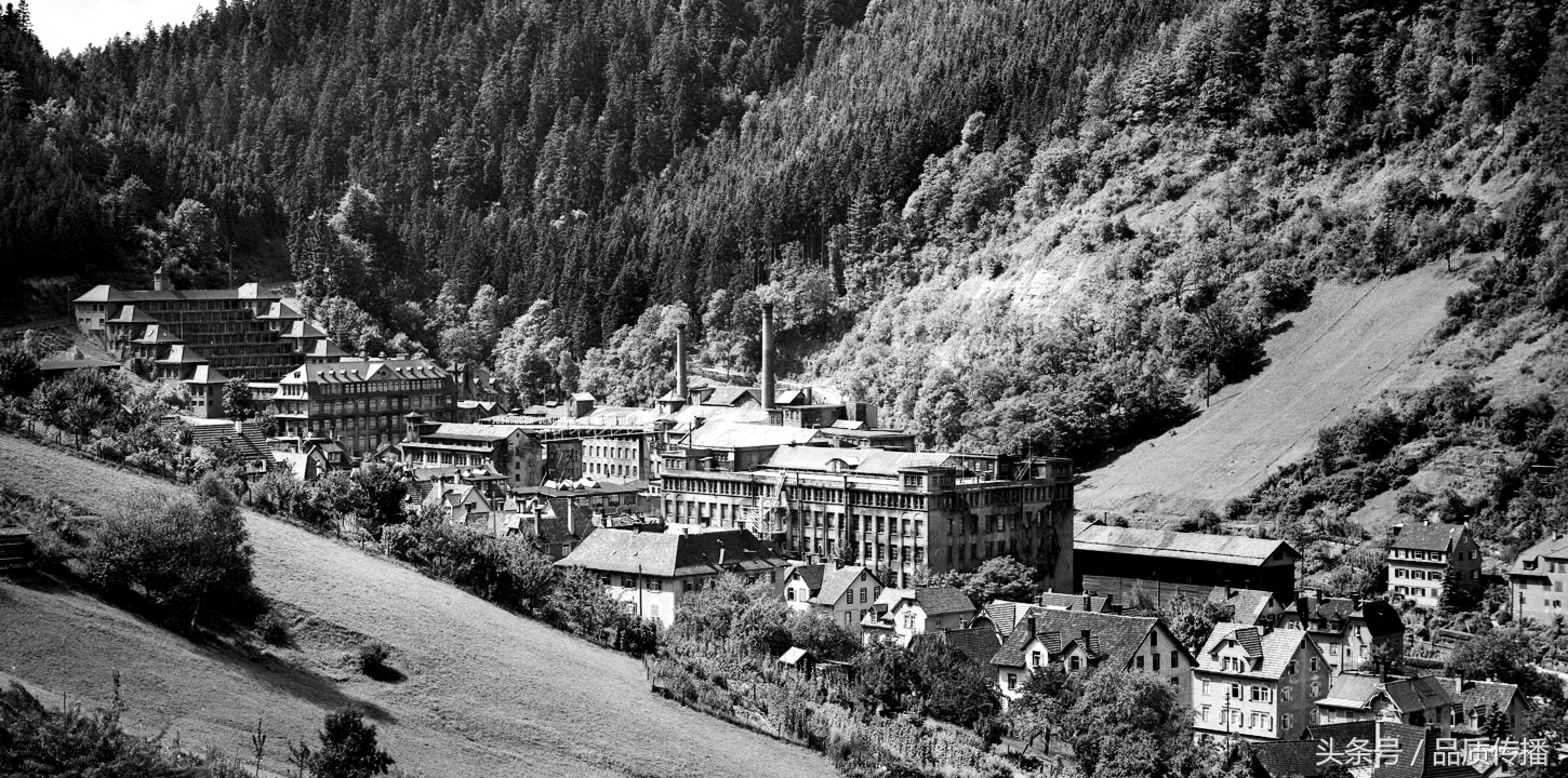 包豪斯和荣汉斯,包豪斯设计风格腕表