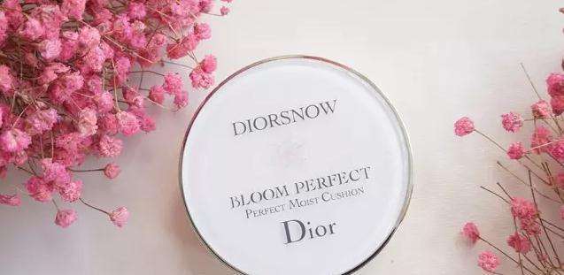 盘点平价又好用的5款粉底液,气垫粉底排行榜前十名阿玛尼