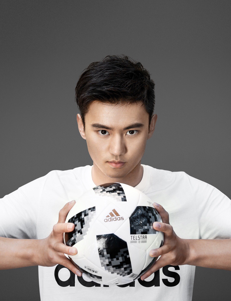 杨幂易烊千玺代言荣耀,刘亦菲迪丽热巴杨幂易烊千玺