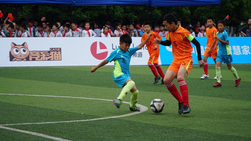 “我爱足球”iTV足球校园公益行天翼高清助力江苏足球发展