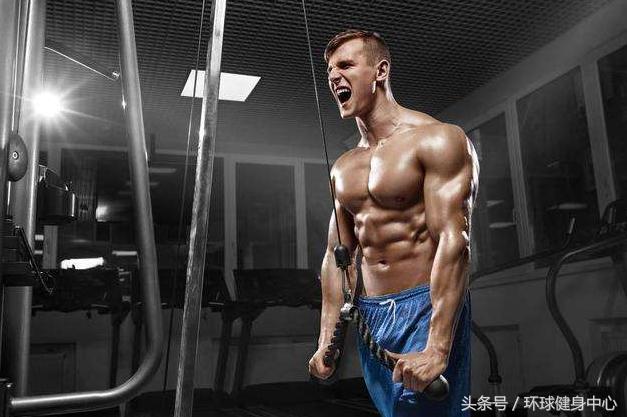 应不应该去健身房锻炼,要不要去健身房练腹肌