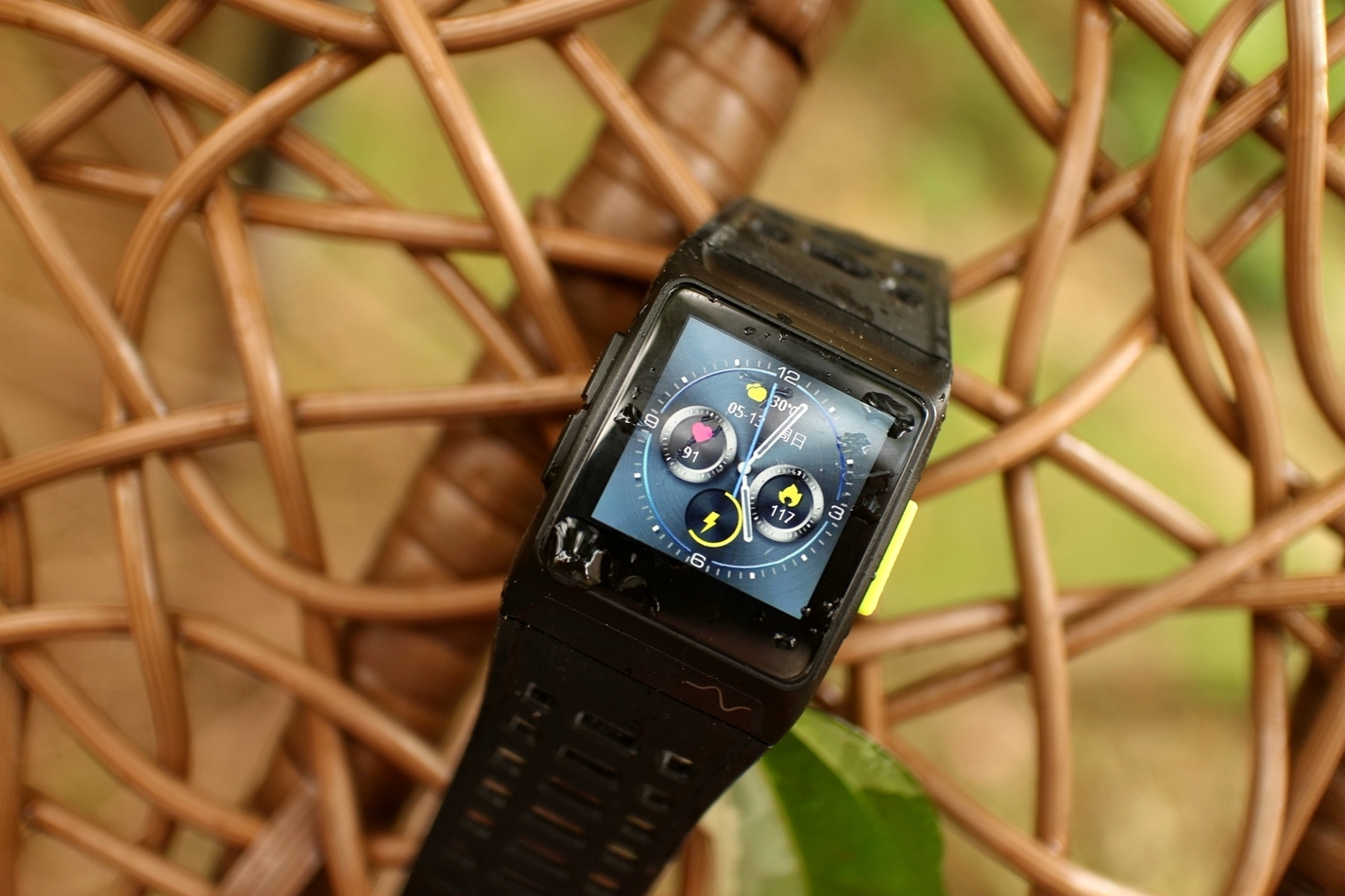 值得购买机械表,买哪款运动手表性价比高