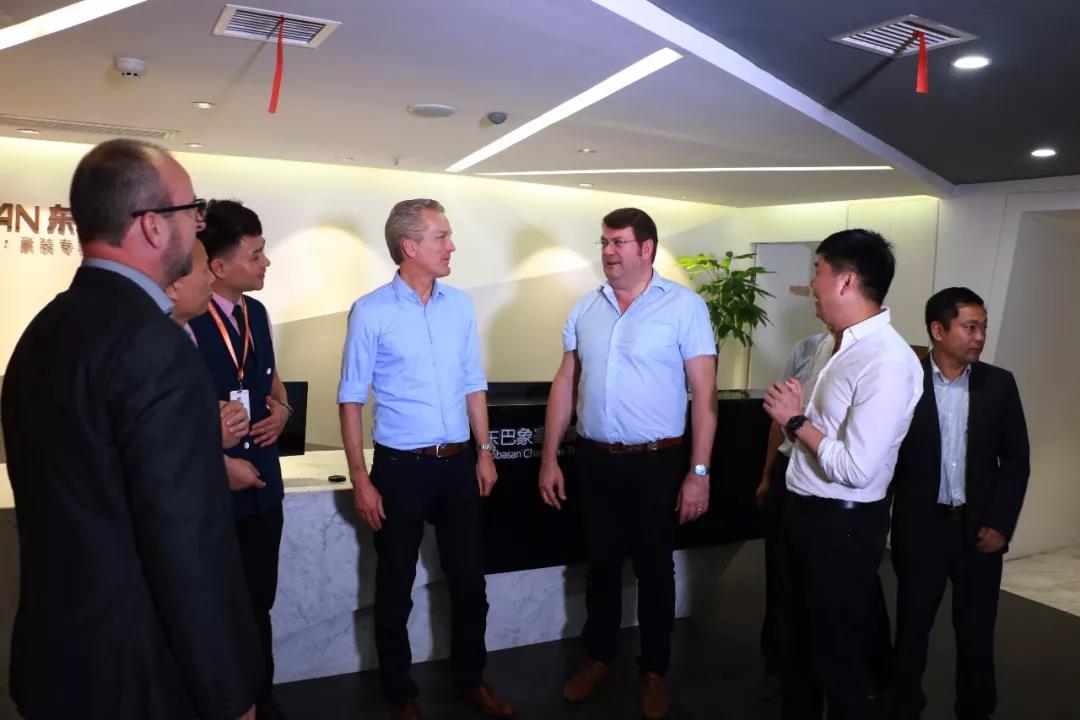 对话国际尖端丨国际权威涂料品牌舒尔茨与东巴象家装开启美好未来