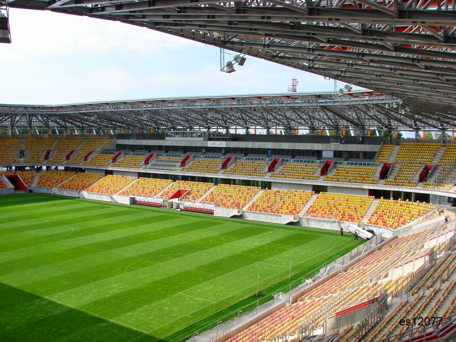 波兰球场华沙,欧洲哪些国家足球厉害