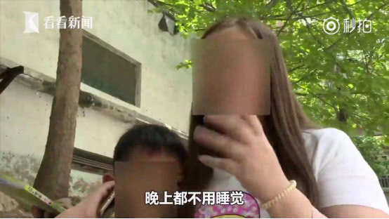 九岁男孩打喷嚏流鼻血是怎么回事,11岁小孩打喷嚏就流鼻血怎么回事