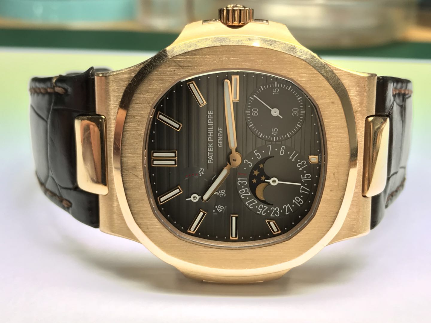 手表日常注意事项,佩戴电话手表注意事项