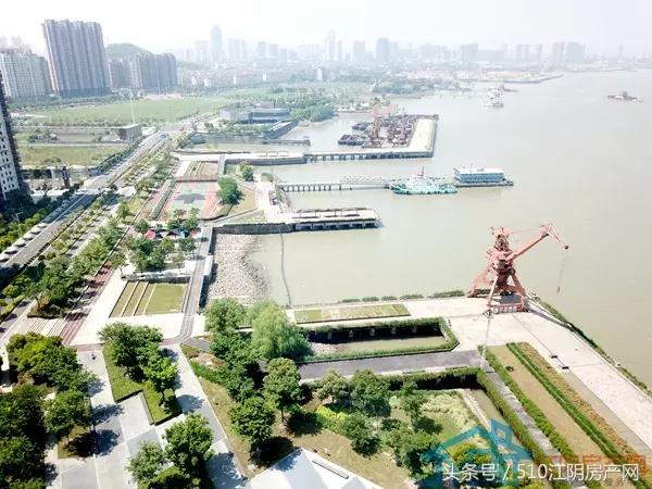 上海一江一河的交汇处外滩,外滩板块二手房