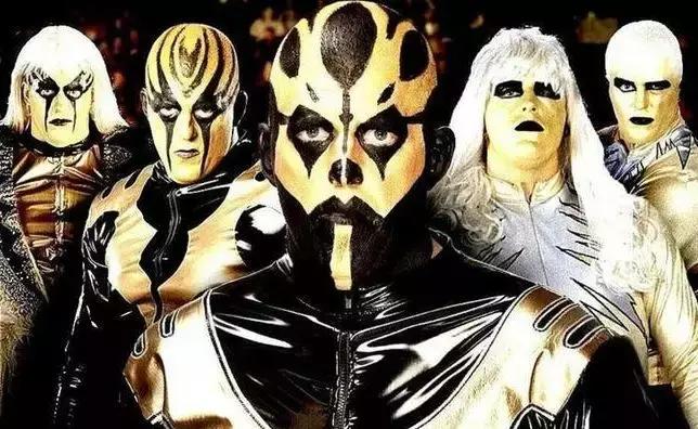 wwe罗曼雷恩斯的防弹衣,wwe美国职业摔角罗曼穿短袖