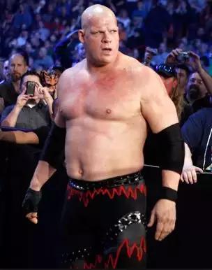 wwe最帅服装,罗曼雷恩斯不穿防弹衣