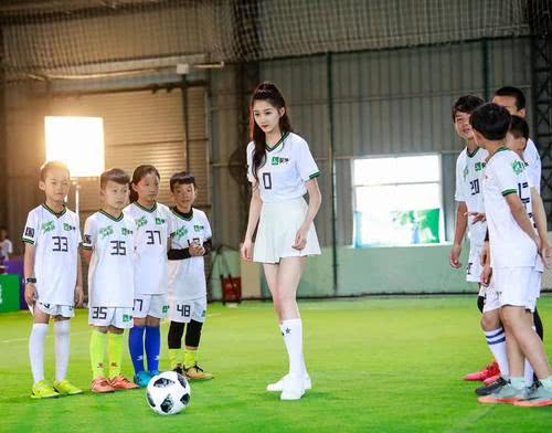 鹿晗篮球球技,鹿晗球技什么水平