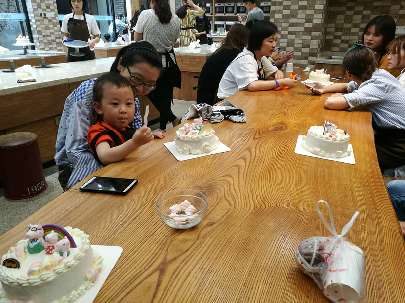 皇冠蛋糕工厂做什么,皇冠蛋糕工厂