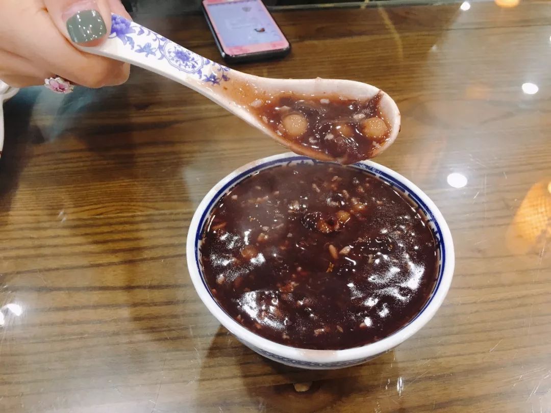 香铺营，一个与德基一街之隔的地方