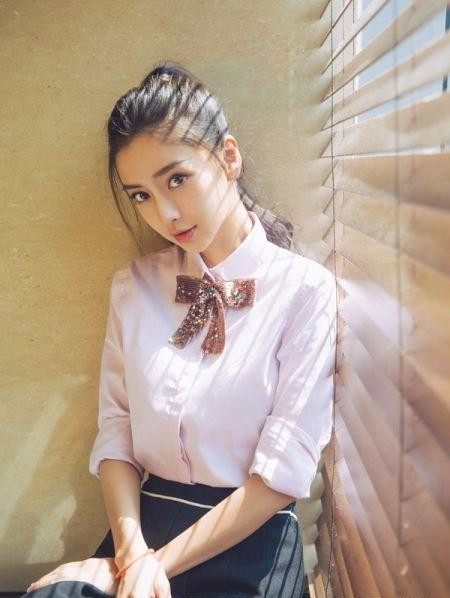 美女明星学生装,时尚明星学生装