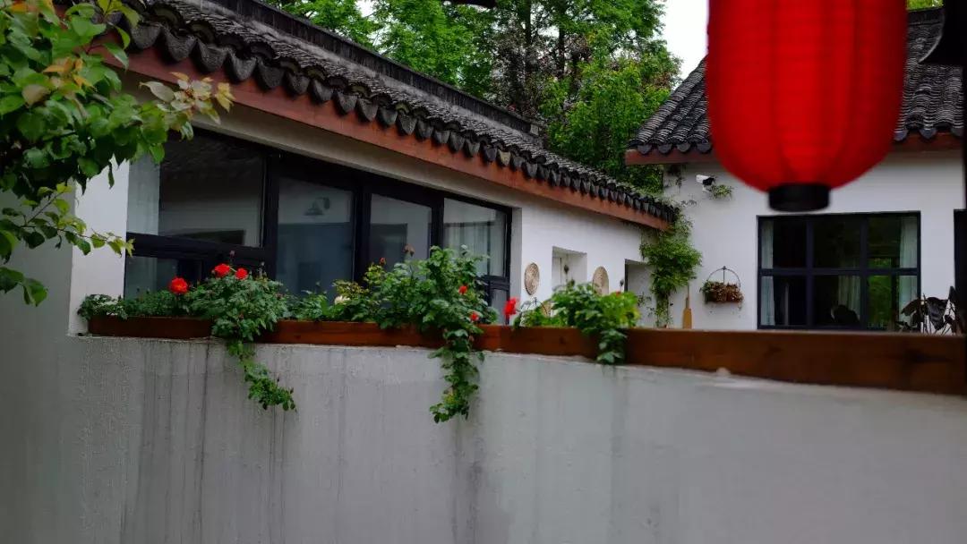 南京20分钟车程外的不老村，咖啡屋、书吧、酒吧，周末度假好去处