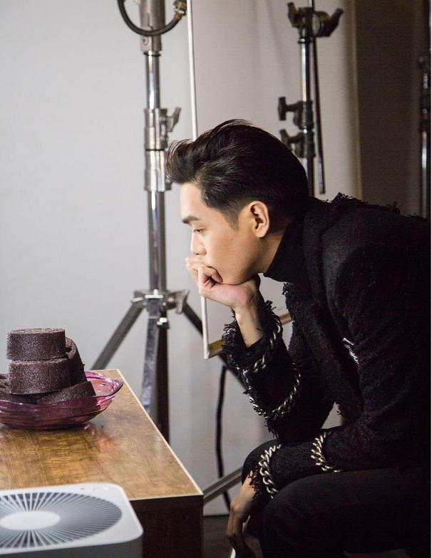 白敬亭自带道具的综艺,白敬亭张翰