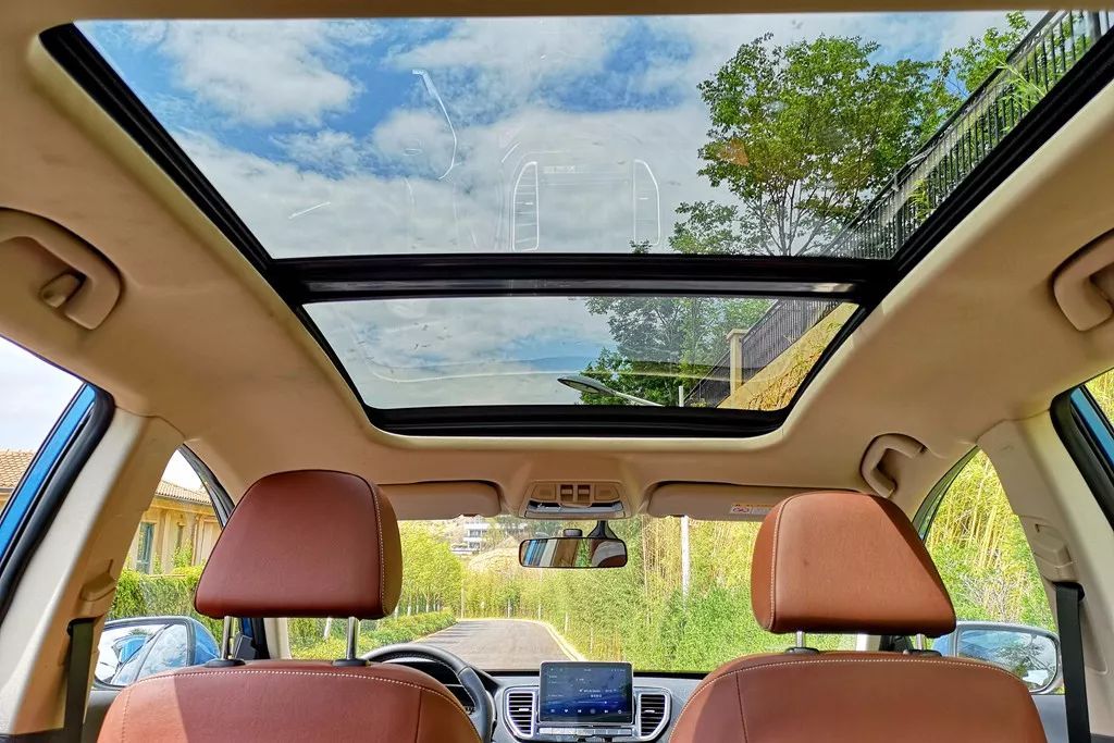 8.99万起买台体型追平汉兰达的suv,2018款森雅r9