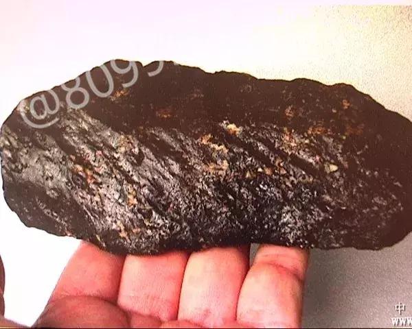 西双版纳陨石价格表,云南西双版纳陨石多少钱一克