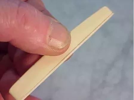 吉他的每根弦距的高度一样吗,38寸和41寸吉他弦距一样吗