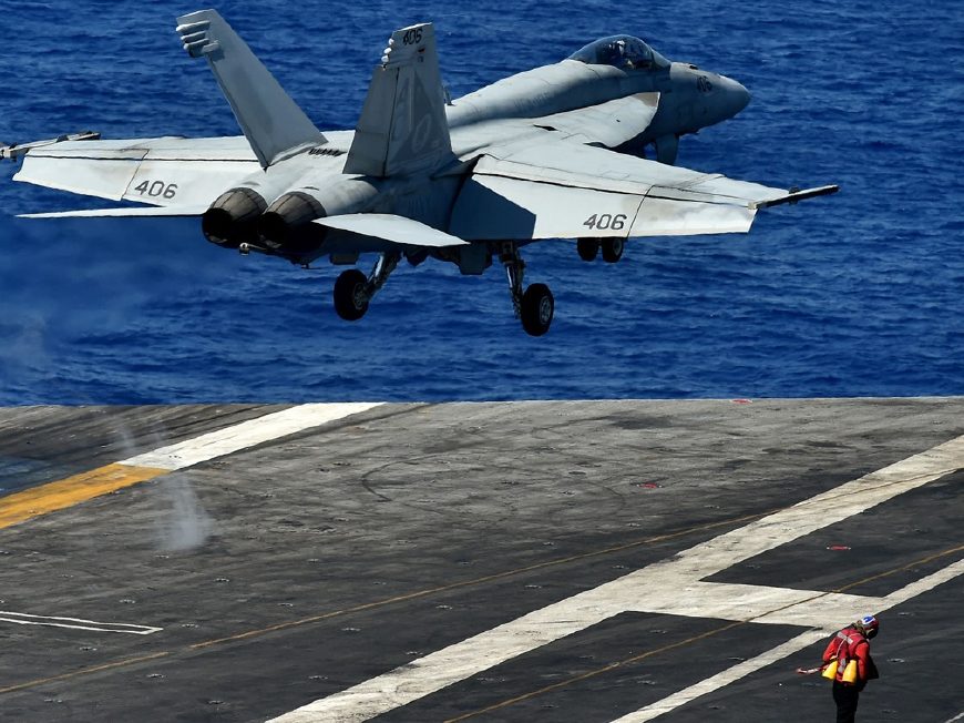 中国最新舰载机战斗机,美媒003型航母战斗机