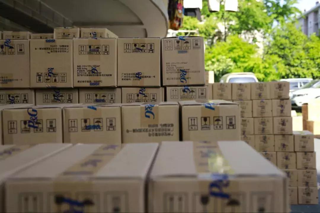 超市里卖的海飞丝特价的是真的吗,买飘柔还是海飞丝