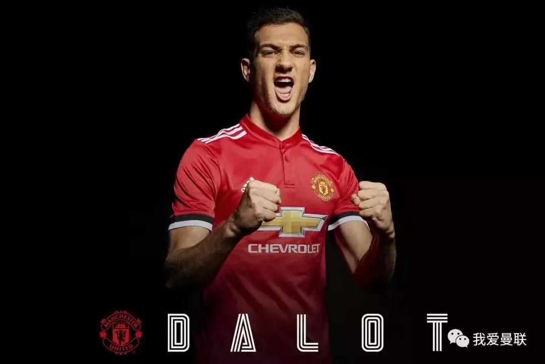 付违约金再加200万！曼联豪爽官宣第二签，两笔引援暗合神奇