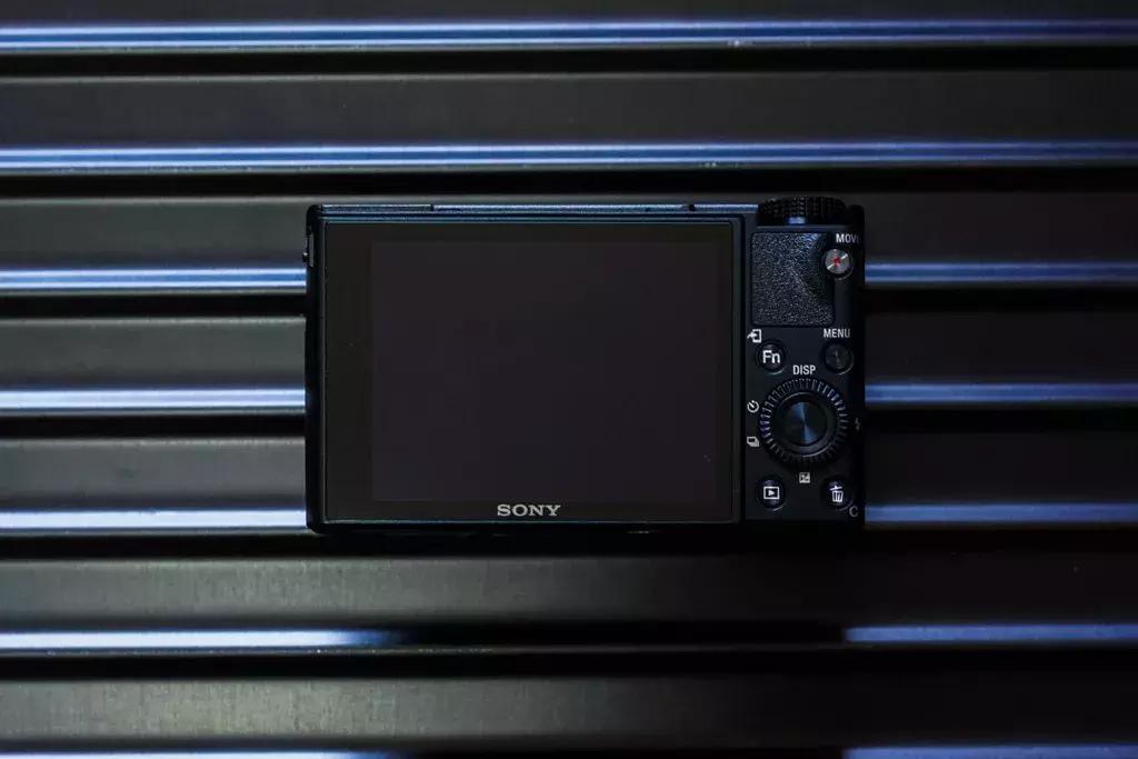 索尼黑卡数码相机dsc-rx100m6,索尼dsc-rx100m6黑卡6代数码相机