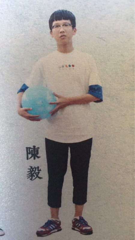 00后小毅奋斗承担家庭负债困难——麦果陈毅