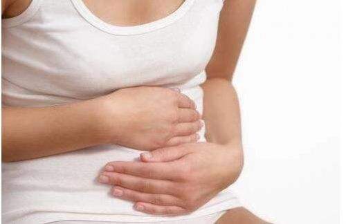 如果你身体出现了这4个症状,都是在暗示你一件事:大姨妈要来了