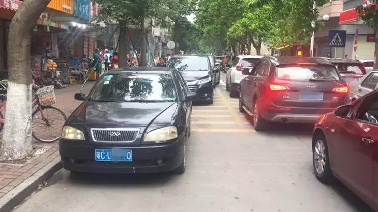 珠海现万能车孔小车！随便拿把车钥匙都能把车开走！