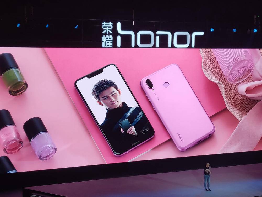 荣耀play6+128麒麟970游戏测试,荣耀play2023年发新机了吗