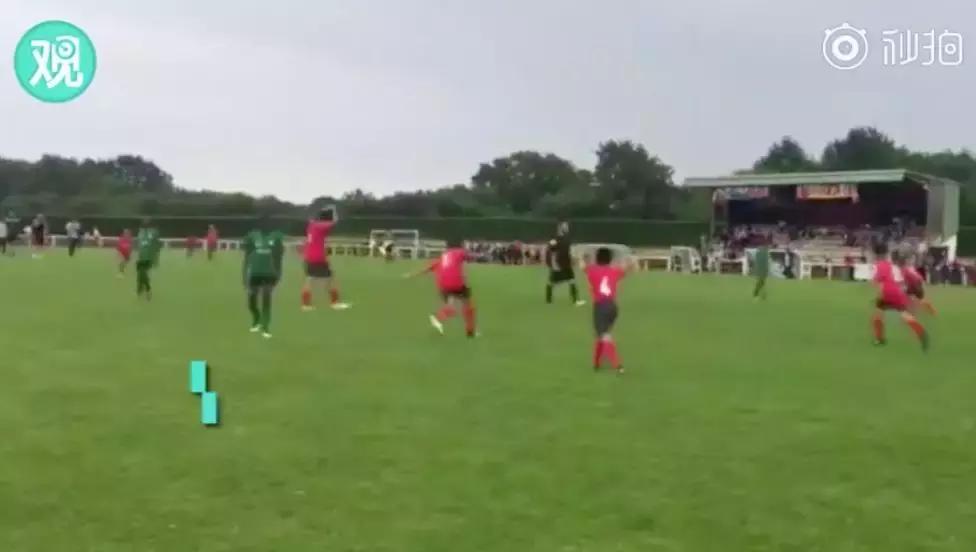 法国世界足球杯夺冠归来全国沸腾,中国足球感动全网