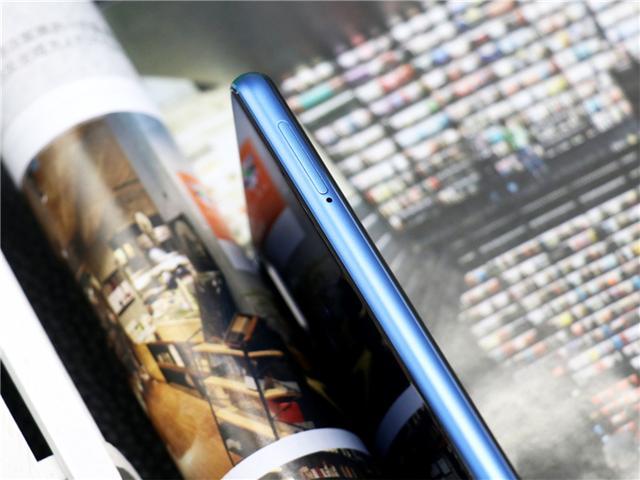 小米8SE评测：一上手就俘获了我的小心脏