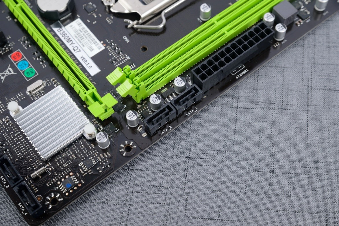 8代处理器装32位系统,磐正aa55mz2-q7主板最高上什么cpu