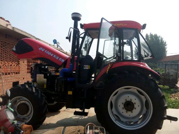 农民哥拖拉机,一台拖拉机一年能挣多少钱