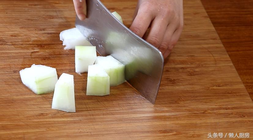 在家怎么做肉蟹煲,家常肉蟹煲的酱汁怎么调