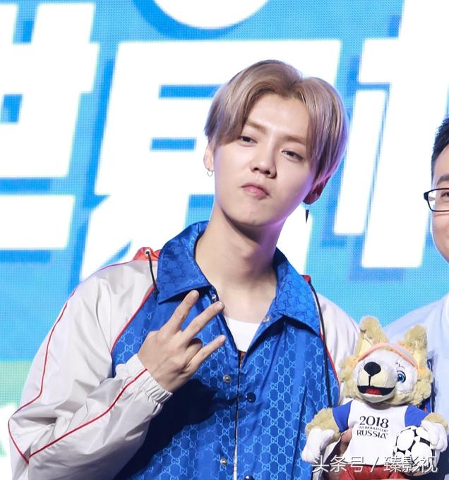 鹿晗最新一期综艺足球,鹿晗跨界电竞完整版