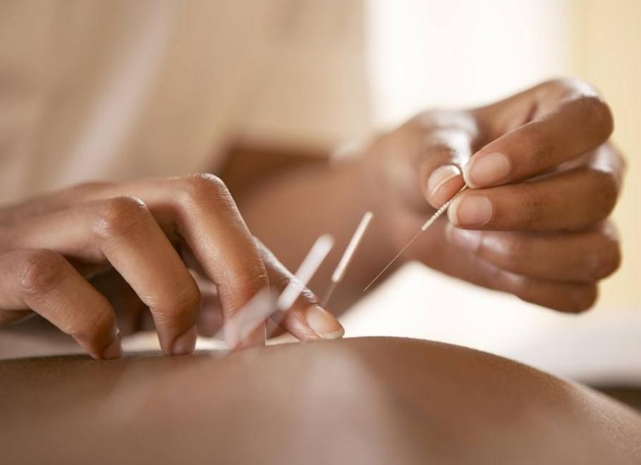 腰椎间盘突出有增生怎么保守治疗,腰椎间盘突出10mm还能保守治疗吗