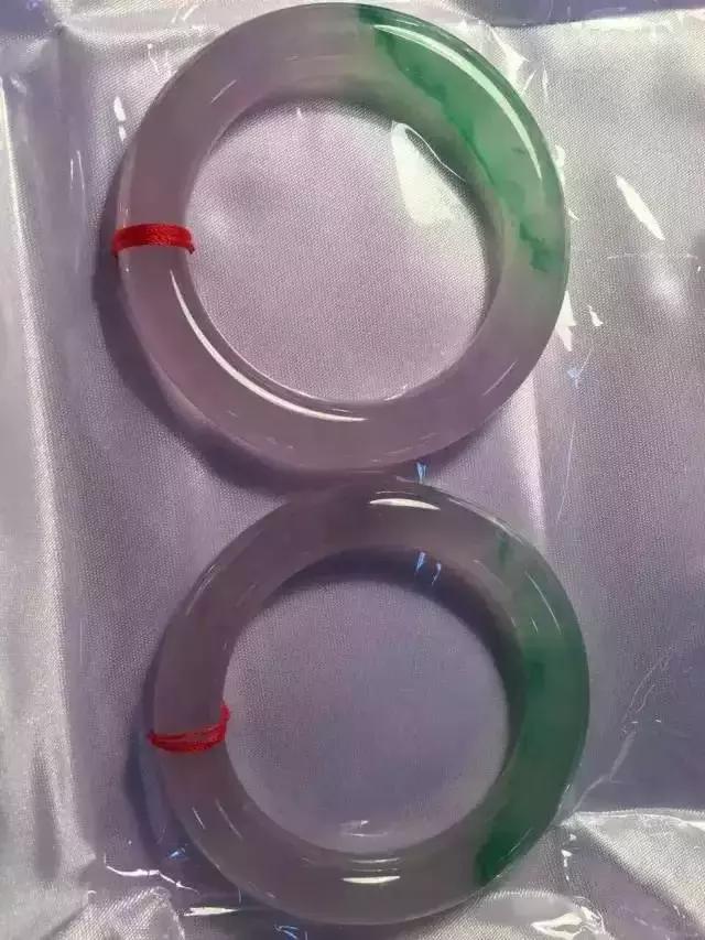 偷老婆的买车本18w入手一块木那料，一刀切涨十几倍！