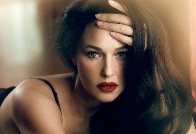 意大利国宝级女星莫妮卡贝鲁奇,莫妮卡贝鲁奇意大利国宝级